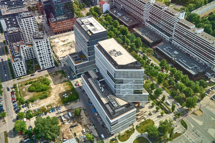 Panorama Wrocławia z tarasu widokowego na Sky Tower