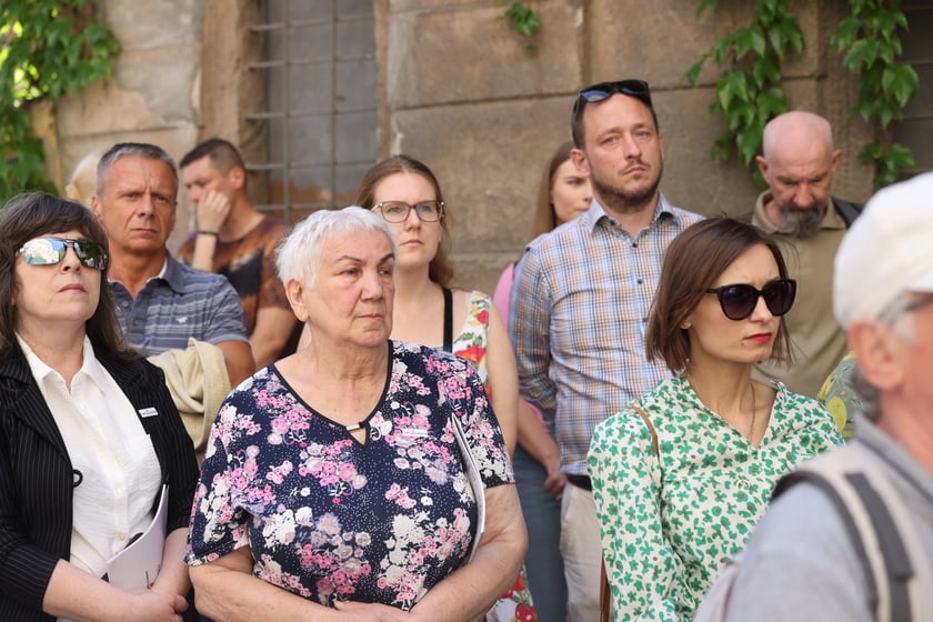 Uroczyste odsłonięcie muralu pamięci WARSZAWIACY - POWSTAŃCY - WROCŁAWIANIE z okazji 80. rocznicy Powstania Warszawskiego.