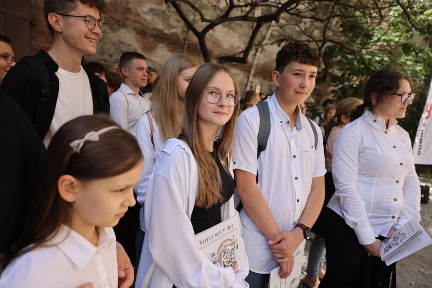 Uroczyste odsłonięcie muralu pamięci WARSZAWIACY - POWSTAŃCY - WROCŁAWIANIE z okazji 80. rocznicy Powstania Warszawskiego.