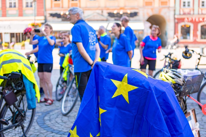 Rowerzyści z&nbsp;Koła Przyjaci&oacute;ł Erlangen-H&ouml;chstadt/Tarnowskie G&oacute;ry (Tarnowitz) e.V. we Wrocławiu