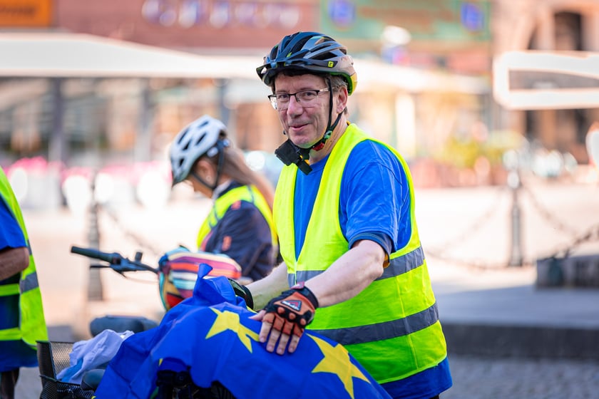 Rowerzyści z&nbsp;Koła Przyjaci&oacute;ł Erlangen-H&ouml;chstadt/Tarnowskie G&oacute;ry (Tarnowitz) e.V. we Wrocławiu