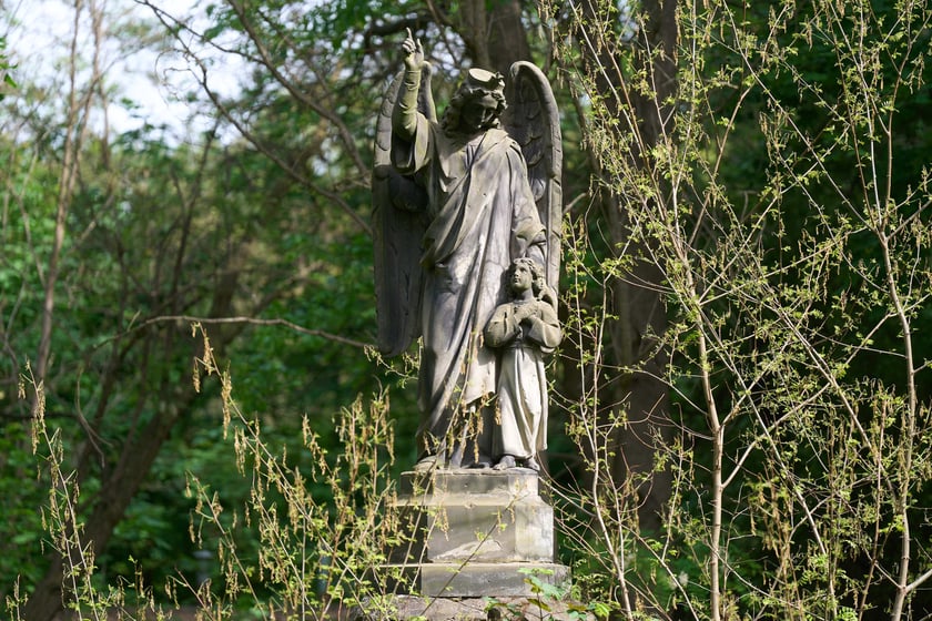 Budowa hotelu Arche Klasztor Wrocław w gmachu przy Kasprowicza, 9 maja 2024