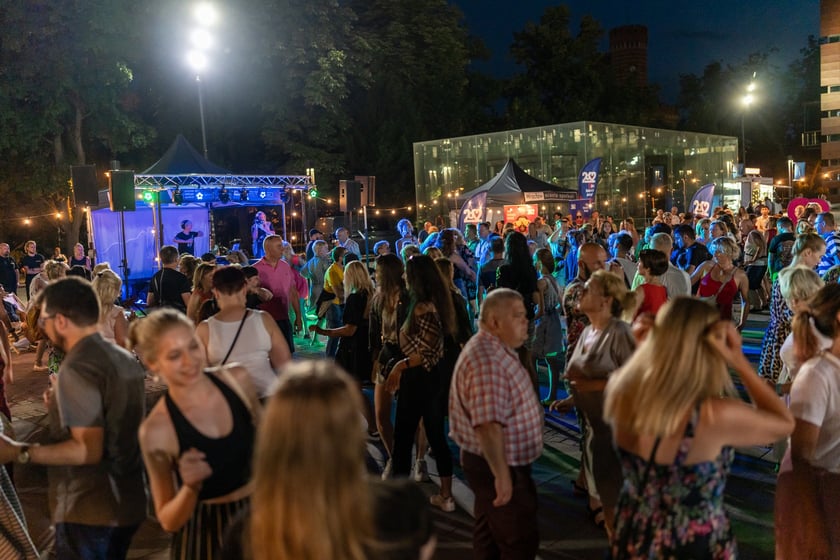 Potańcówka na placu Wolności 2023