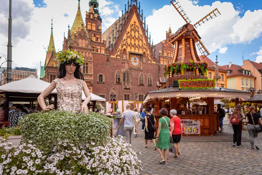 Pierwszy dzień Jarmarku Świętojańskiego we Wrocławiu.