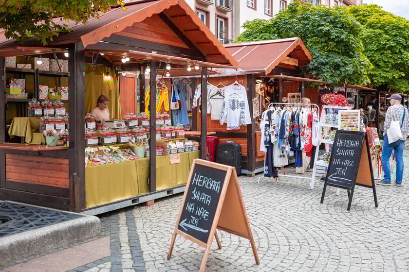 Pierwszy dzień Jarmarku Świętojańskiego we Wrocławiu.