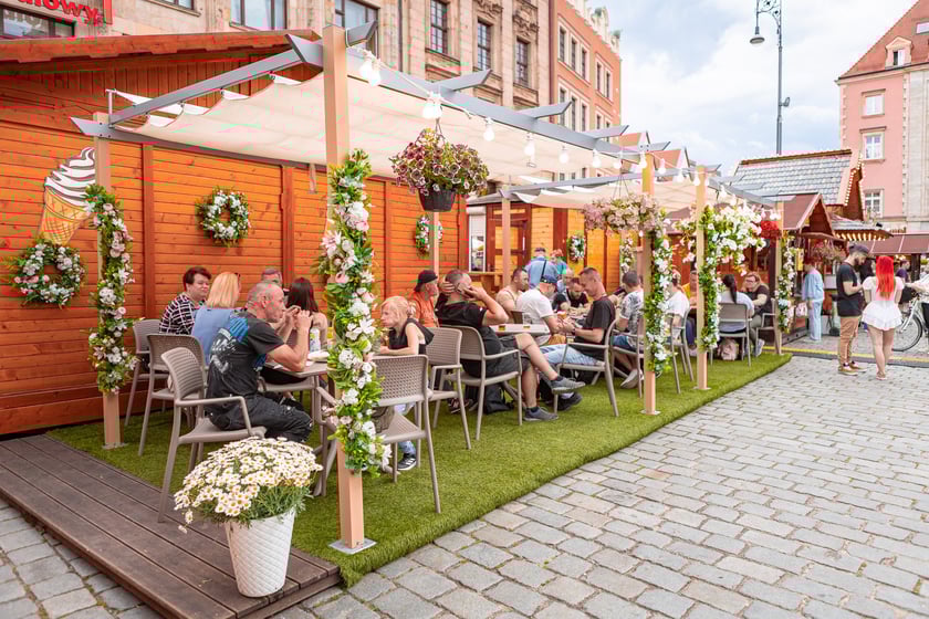 Pierwszy dzień Jarmarku Świętojańskiego we Wrocławiu.