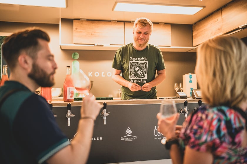 Gastro Miasto na bulwarze Dunikowskiego.