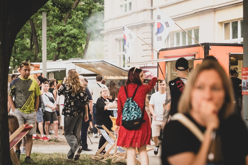 Gastro Miasto na bulwarze Dunikowskiego.