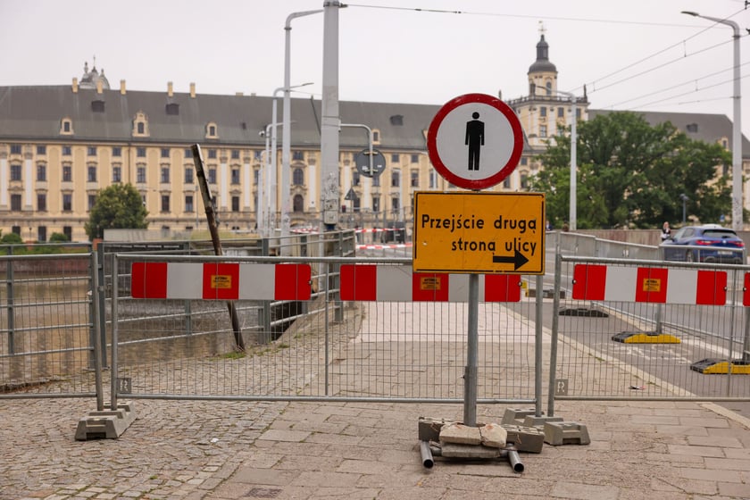 Rozpoczął się remont mostów Uniwersyteckich.