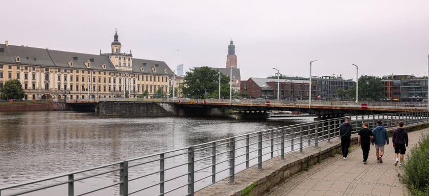 Rozpoczął się remont mostów Uniwersyteckich.