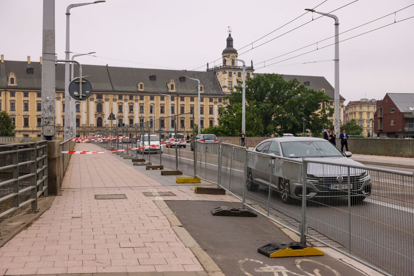 Rozpoczął się remont mostów Uniwersyteckich.