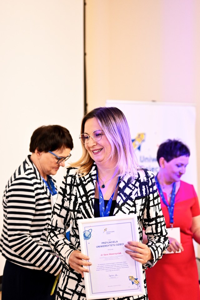 Fundacja Uniwersytet Dzieci nagrodziła naukowców