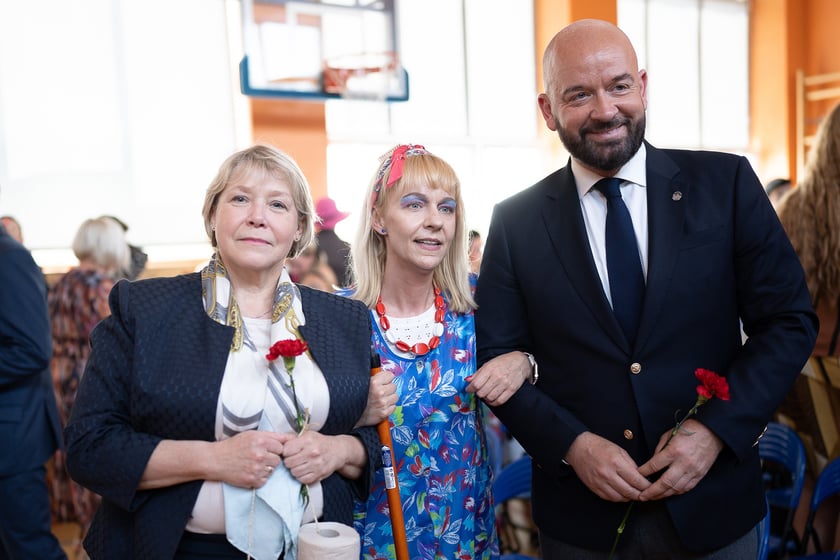 Jubileusz 60-lecia SP nr 64 we Wrocławiu