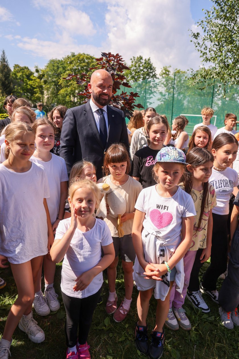 Dzień Sportu w Szkole Podstawowej nr 82 im. Budowniczych Wrocławia przy ul. Blacharskiej 13 (7.06.2024)
