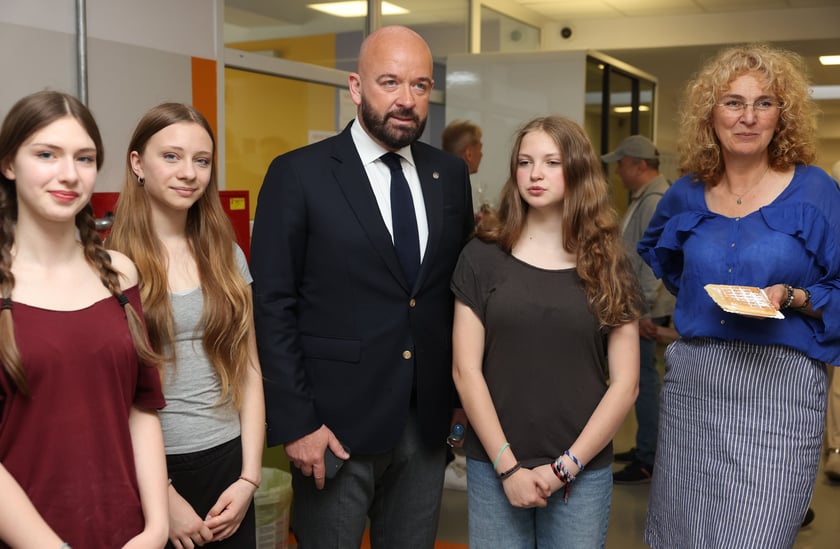 Dzień Sportu w Szkole Podstawowej nr 82 im. Budowniczych Wrocławia przy ul. Blacharskiej 13 (7.06.2024)