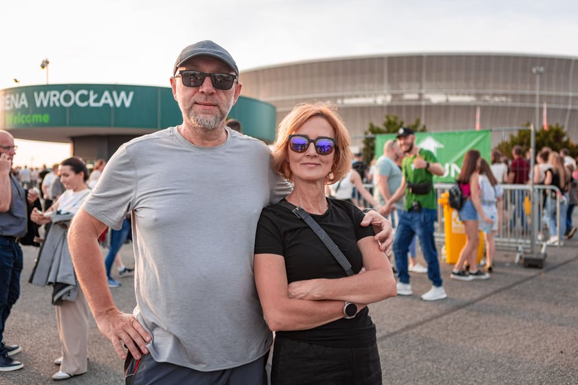 Koncert Dawida Podsiadły na Tarczyński Arena, 08.06.2024. Tłumy fanów ciągną na stadion