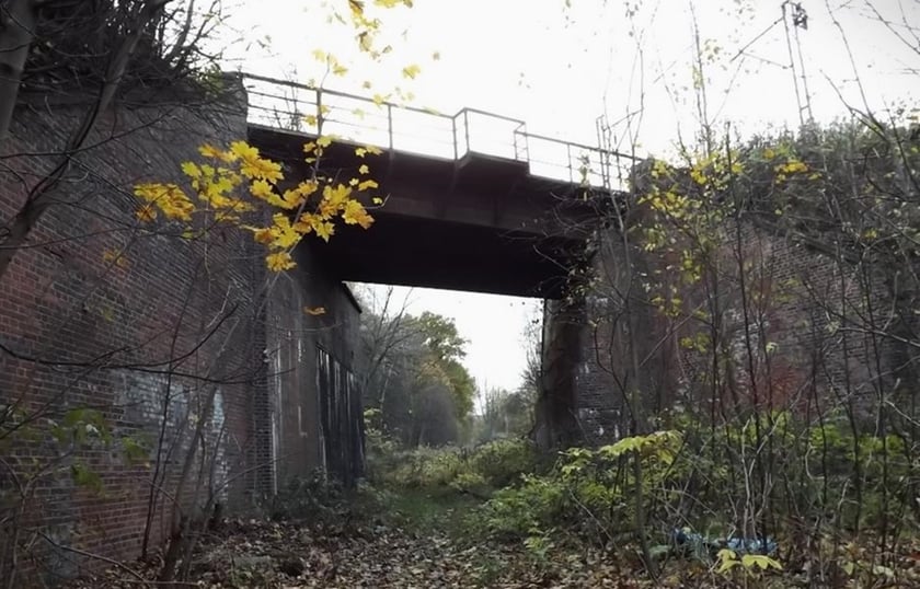 Wiadukt kolejowy na linii Wroclaw - Jelenia Góra