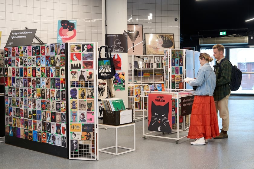 Tajne Komplety w Kinie Nowe Horyzonty