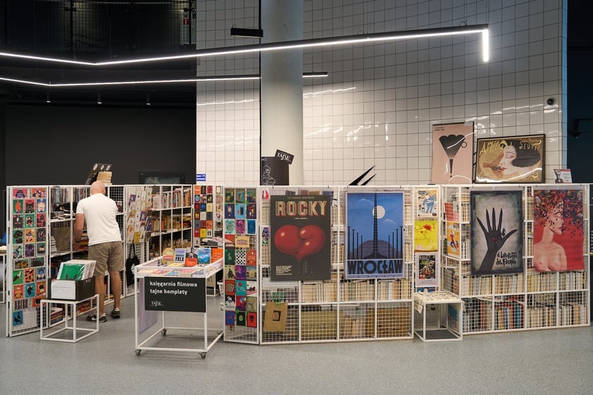 Tajne Komplety w Kinie Nowe Horyzonty