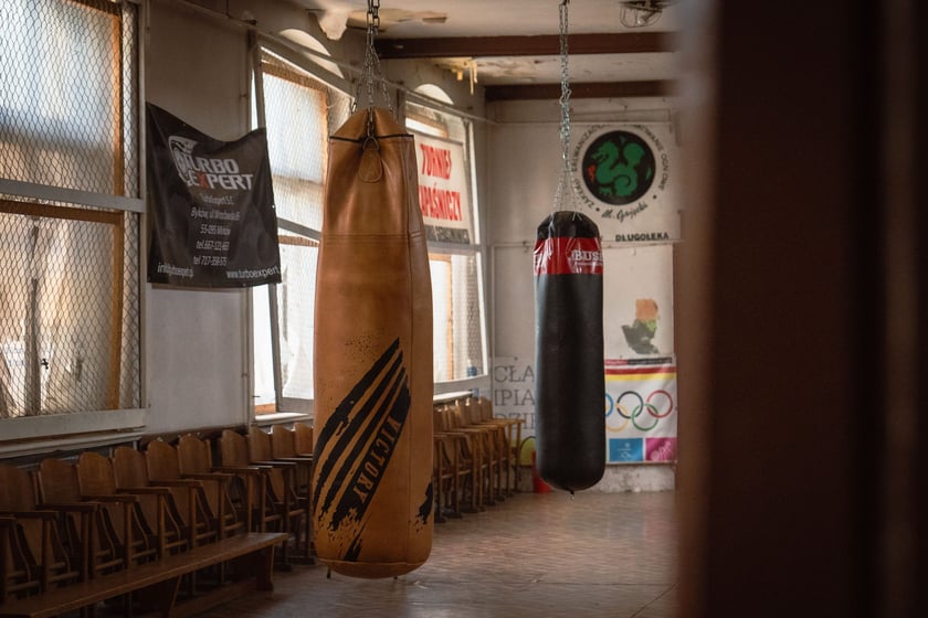 Sportowy klub zapaśniczy Lotnik znajdujący się w hali na Psim Polu przy ul. Bierutowskiej, która została właśnie zabytkiem
