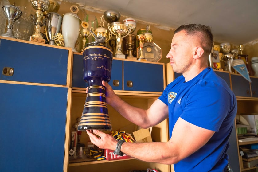 Sportowy klub zapaśniczy Lotnik znajdujący się w hali na Psim Polu przy ul. Bierutowskiej, która została właśnie zabytkiem