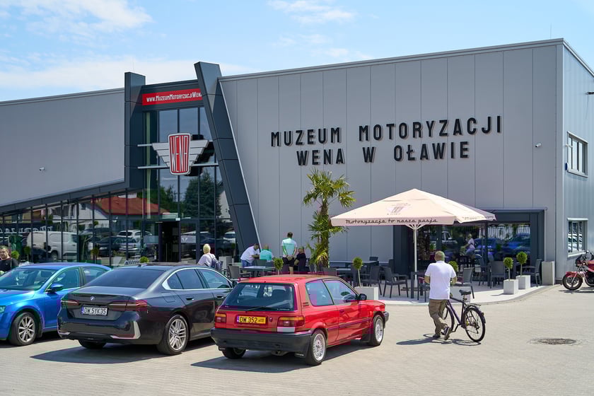 Wena - Muzeum Motoryzacji w Oławie