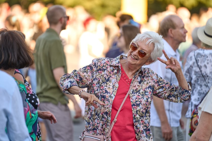 Wrocławska Potańcówka na placu Wolności - czerwiec 2024. „Domówka pod gwiazdami”