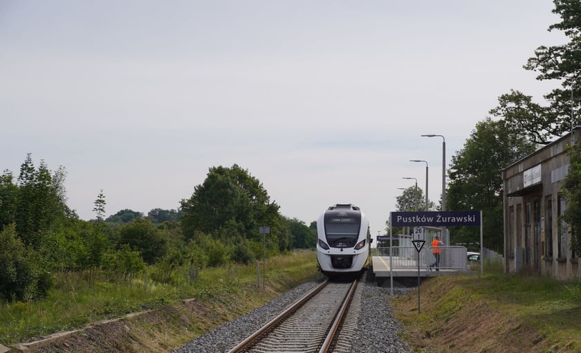 Przystanek Pustków Żurawski
