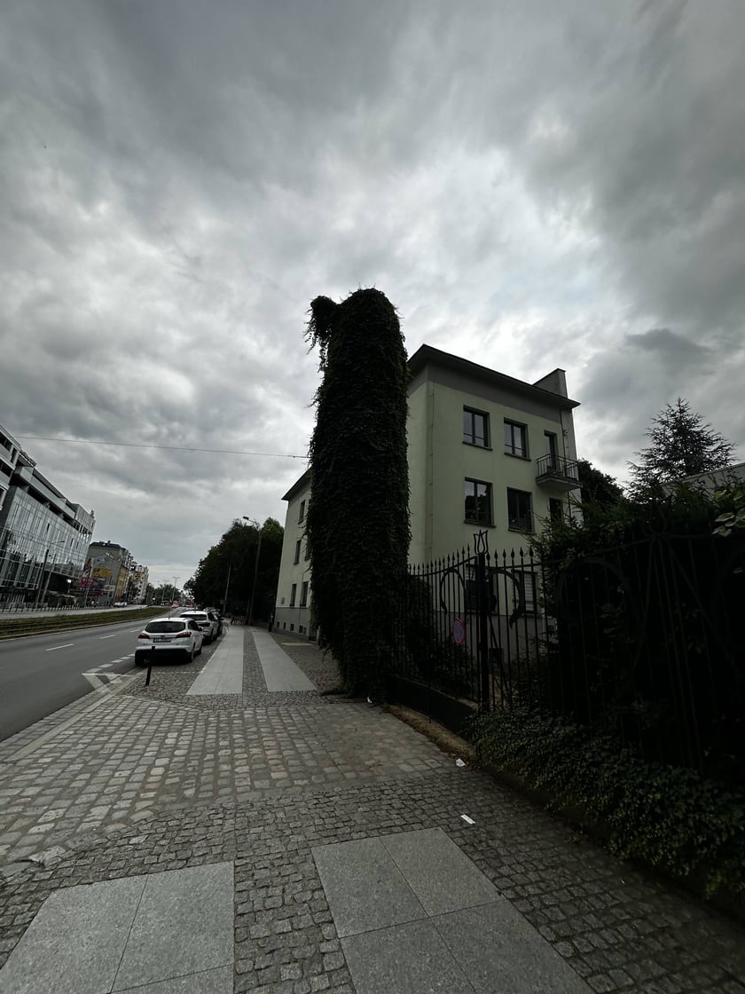 Upiorna latarnia we Wrocławiu - zdjęcia za dnia