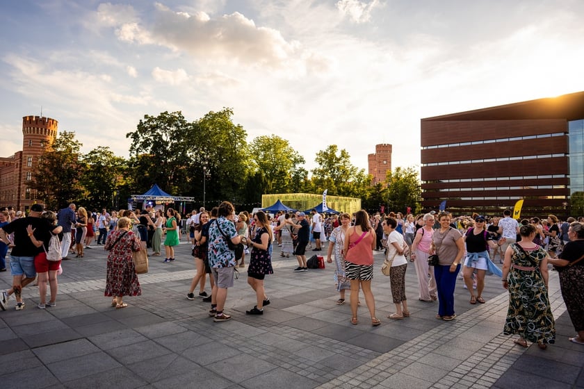Wrocławska Potańcówka na placu Wolności: 6 lipca, zdjęcia uczestników