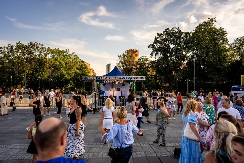 Wrocławska Potańcówka na placu Wolności: 6 lipca, zdjęcia uczestników