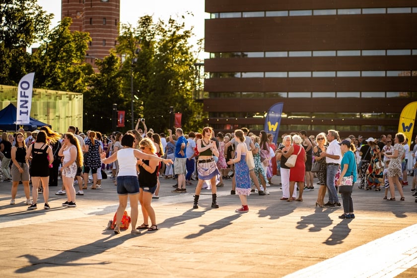 Wrocławska Potańcówka na placu Wolności: 6 lipca, zdjęcia uczestników
