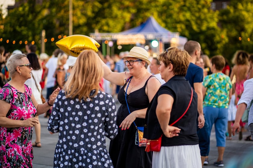 Wrocławska Potańcówka na placu Wolności: 6 lipca, zdjęcia uczestników