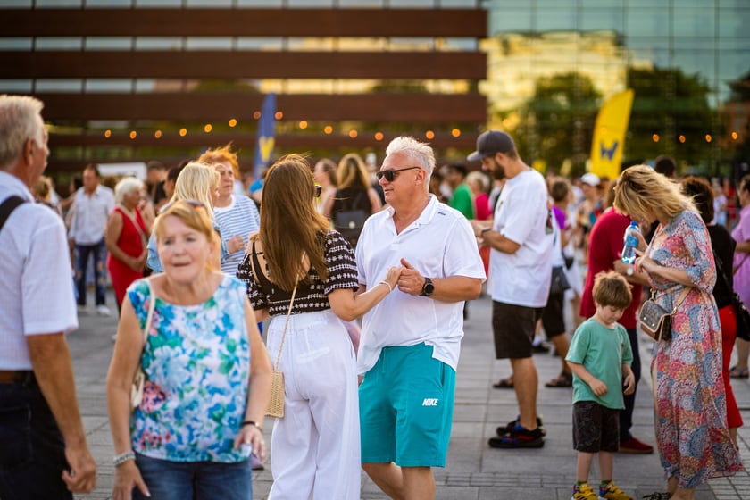 Wrocławska Potańcówka na placu Wolności: 6 lipca, zdjęcia uczestników
