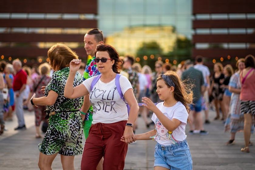 Wrocławska Potańcówka na placu Wolności: 6 lipca, zdjęcia uczestników