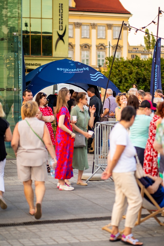 Wrocławska Potańcówka na placu Wolności: 6 lipca, zdjęcia uczestników