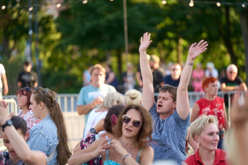 Potańcówka plac Wolności, 6 lipca 2024 r.