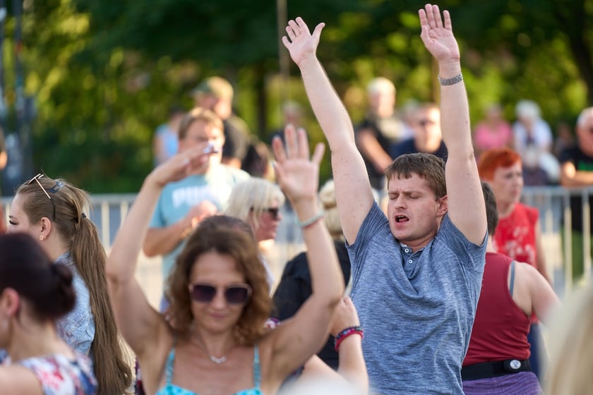 Potańcówka plac Wolności, 6 lipca 2024 r.