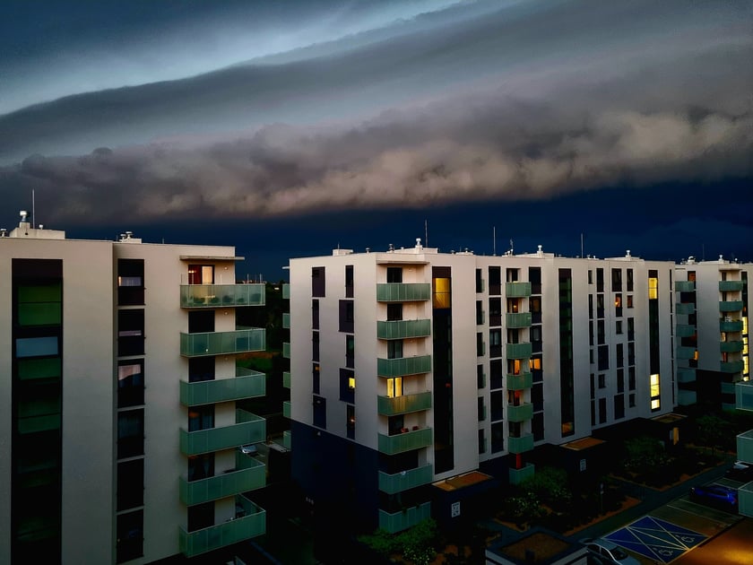 Burzowe niebo nad Wrocławiem 10 lipca
