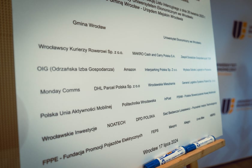 Podpisanie partnerstwa na rzecz jakości obsługi towarowej w historycznym centrum miasta Wrocławia (17.07.2024)