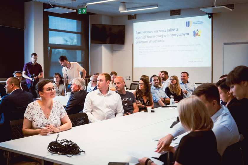 Podpisanie partnerstwa na rzecz jakości obsługi towarowej w historycznym centrum miasta Wrocławia (17.07.2024)