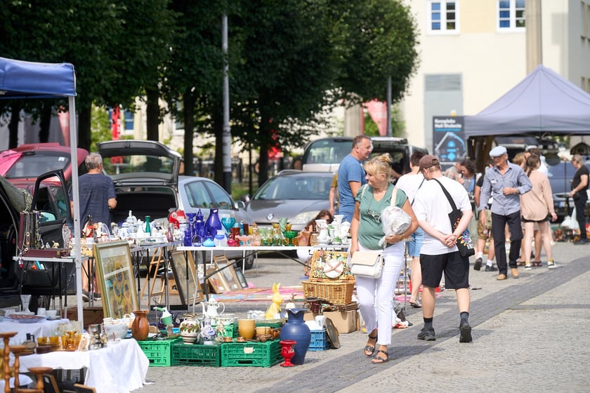 Giełda staroci pod Iglicą, 20 lipca 2024