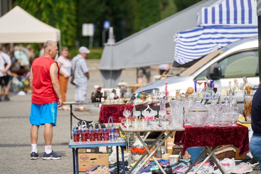 Giełda staroci pod Iglicą, 20 lipca 2024