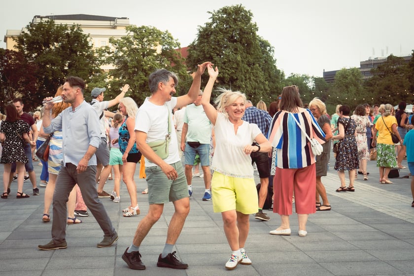 Potańcówka na pl. Wolności we Wrocławiu 20.07.2024