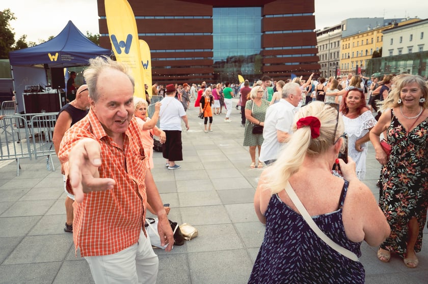 Potańcówka na pl. Wolności we Wrocławiu 20.07.2024