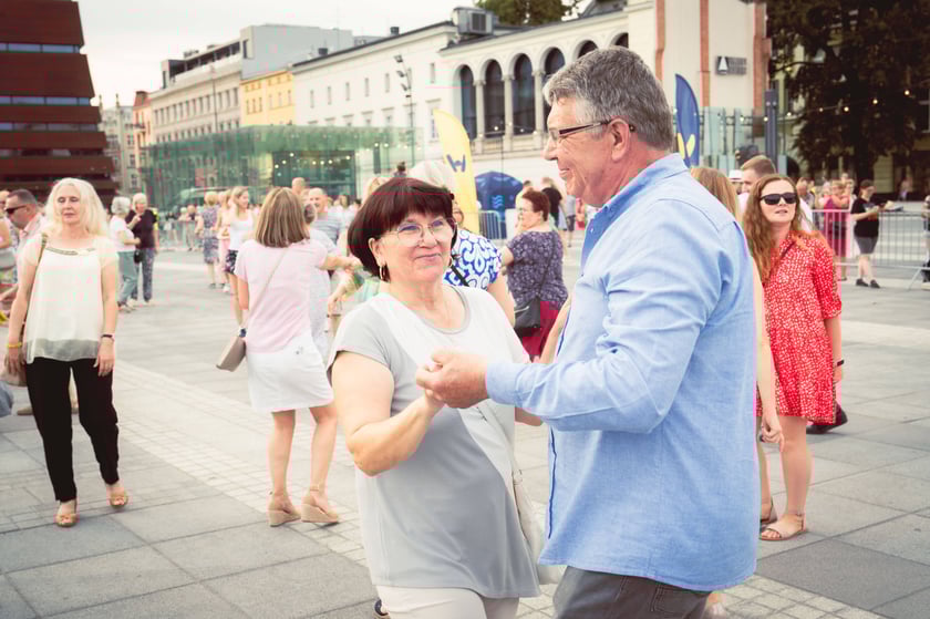 Potańcówka na pl. Wolności we Wrocławiu 20.07.2024