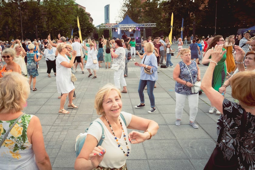 Potańcówka na pl. Wolności we Wrocławiu 20.07.2024