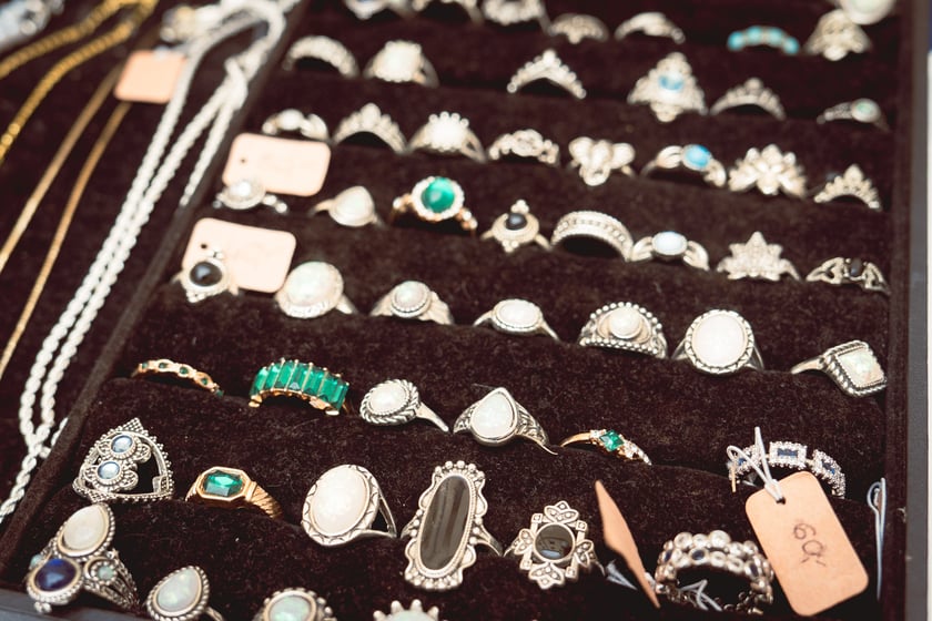 Targi Vintage&Fiesta przy hiszpańskiej księgarni w Zaułku Solnym
