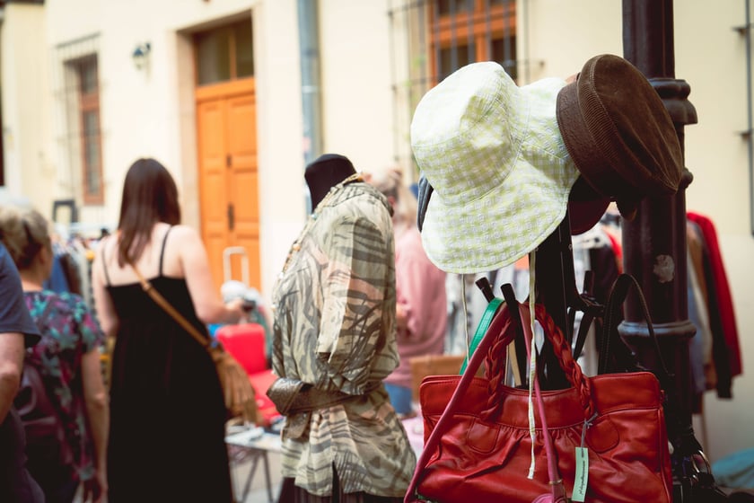 Targi Vintage&Fiesta przy hiszpańskiej księgarni w Zaułku Solnym