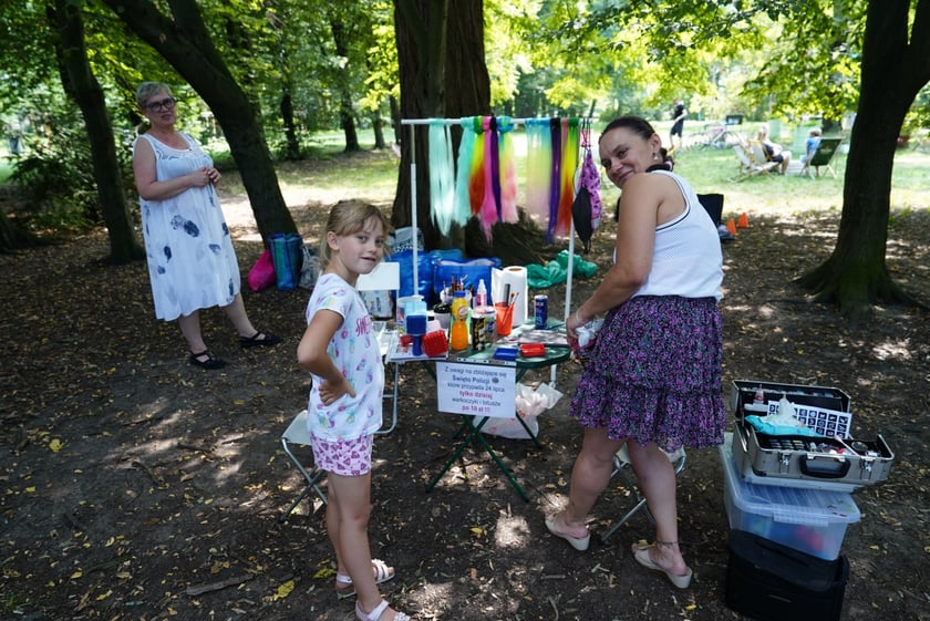 Upalna niedziela we Wrocławiu. Park Zachodni i okolice